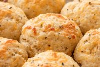 Garlic Cheddar Drop Biscuits Recipe: Quick Savory Biscuits