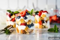 Layered Berry Trifle Cups: Individual Mixed Berry Dessert Recipes