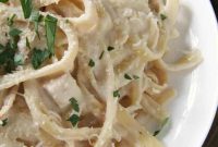 Creamy Instant Pot Chicken Alfredo Recipe in 30 Minutes