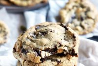Sea Salt Pistachio Dark Chocolate Cookies Recipe