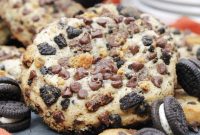 Cookie Monster Cookie Recipes: Fun Blue Monster Treats