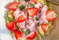 Polish Strawberry Pasta Recipe: Sweet Summer Noodles with Strawberries