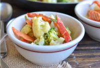 Creamy Coconut Vegetable Curry Recipe with Fresh Veggies