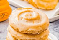 Soft-Baked Honey Bun Cookies Recipe for Irresistible Flavor
