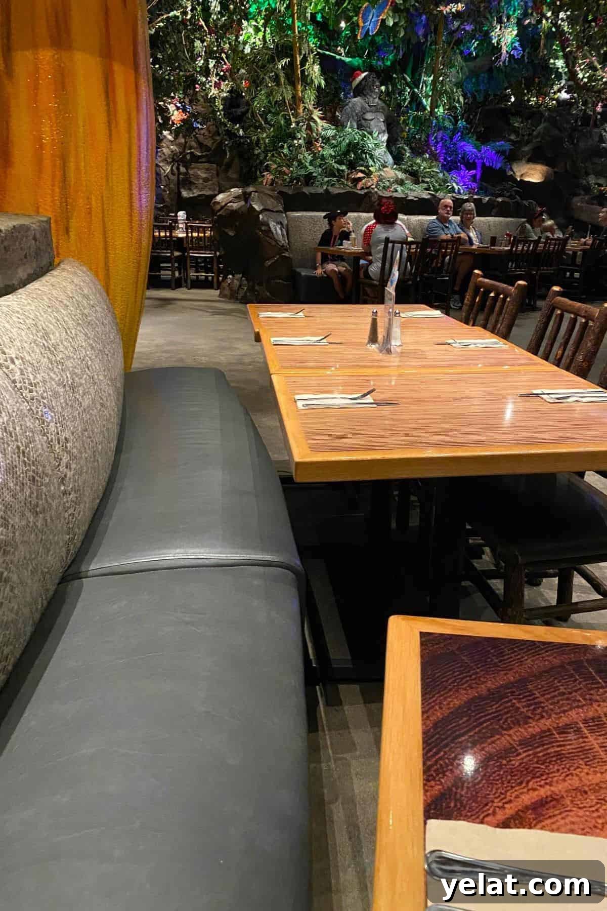 Rainforest Cafe Breakfast Review at Disney's Animal Kingdom 8 rainforest cafe half booth seating