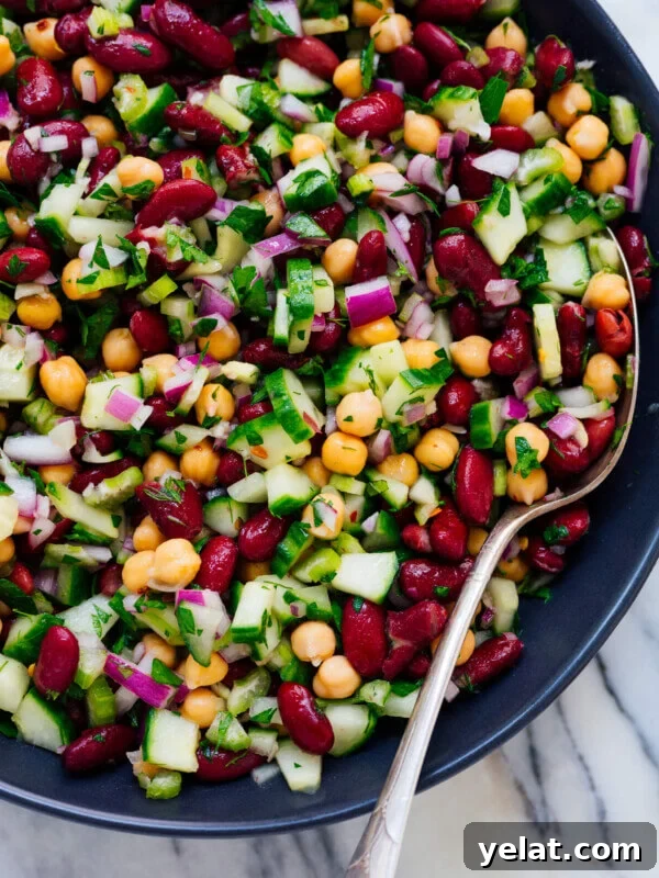 45 Portable Lunch Recipes for Meal Prep and On-the-Go Meals 27 Mediterranean bean salad