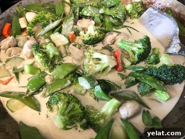 Authentic Thai Green Curry with Shrimp Recipe for Dinner 6 img 16655 5