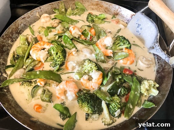 Authentic Thai Green Curry with Shrimp Recipe for Dinner 8 img 16655 7