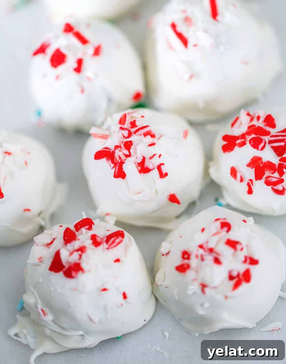 Christmas Peppermint Oreo Truffles