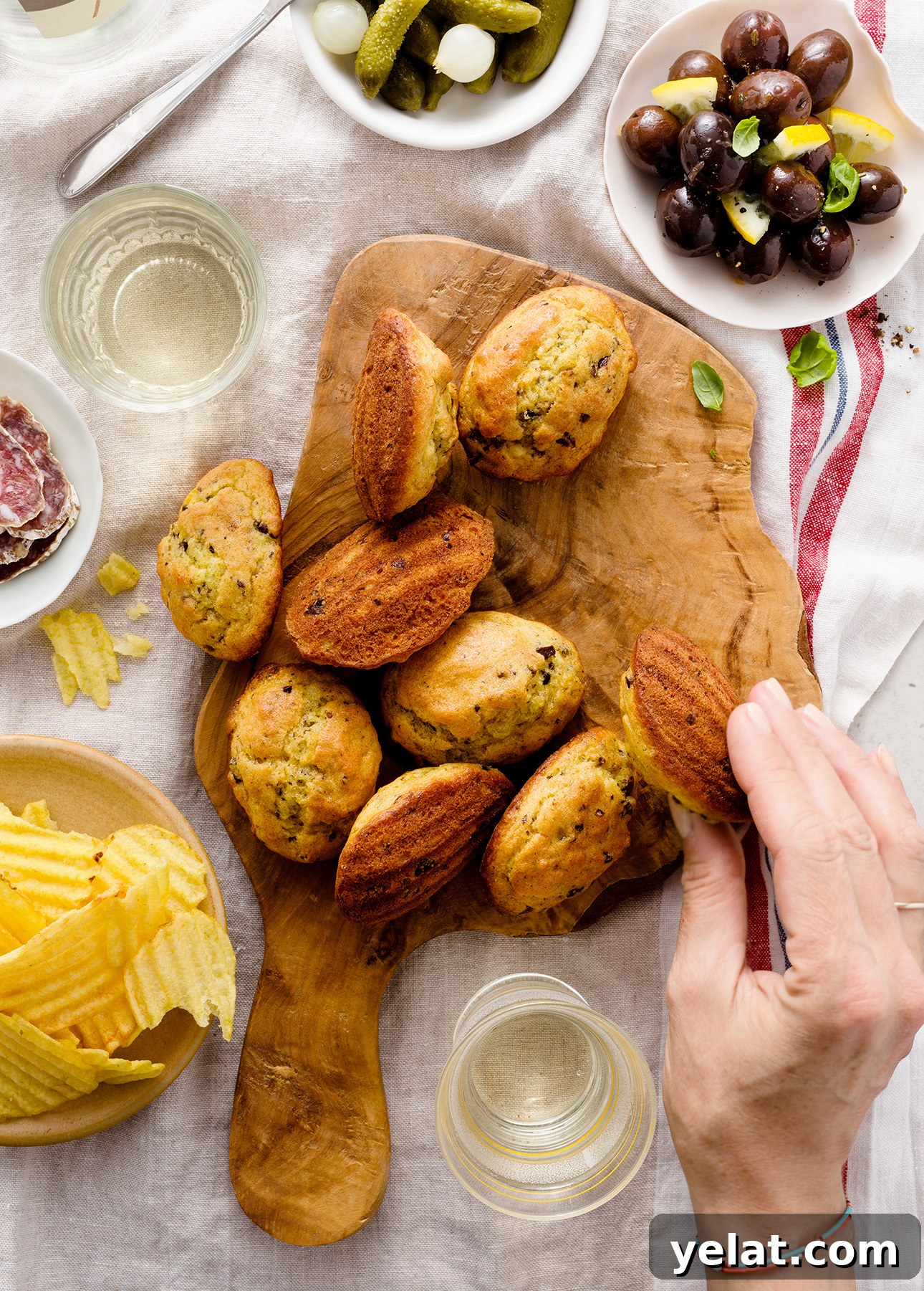 Savory Madeleines Recipe: Garlic, Herb, and Cheese Bites 6 Savory Madeleines // FoodNouveau.com
