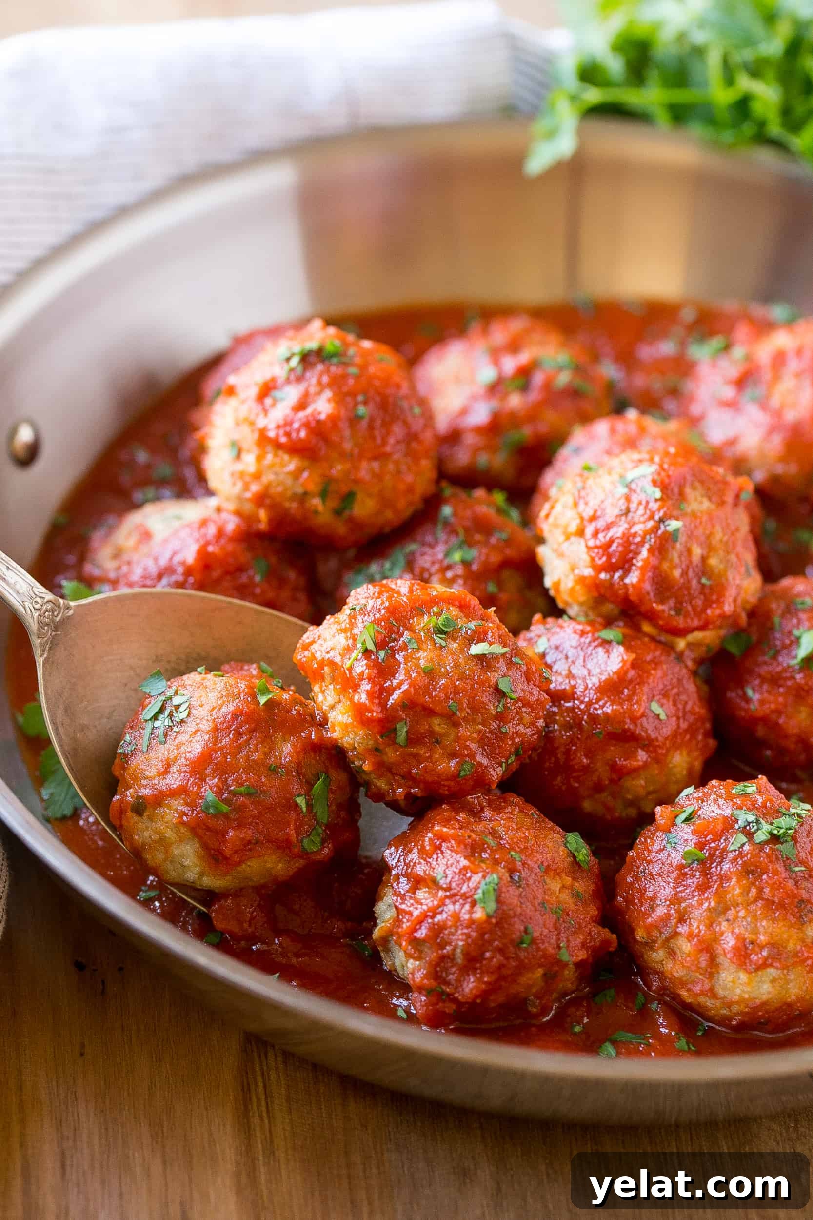 Italian Baked Turkey Meatballs with Herbed Tomato Sauce 6 healthy turkey meatballs