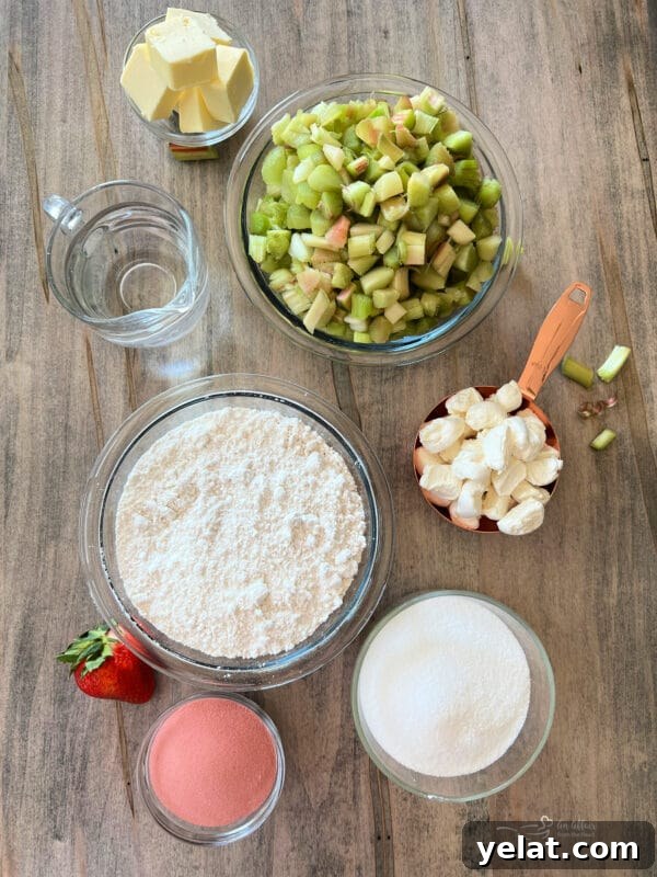 Strawberry Rhubarb Crisp with Buttery Oat Topping 5 Ingredients for Strawberry Rhubarb Dessert