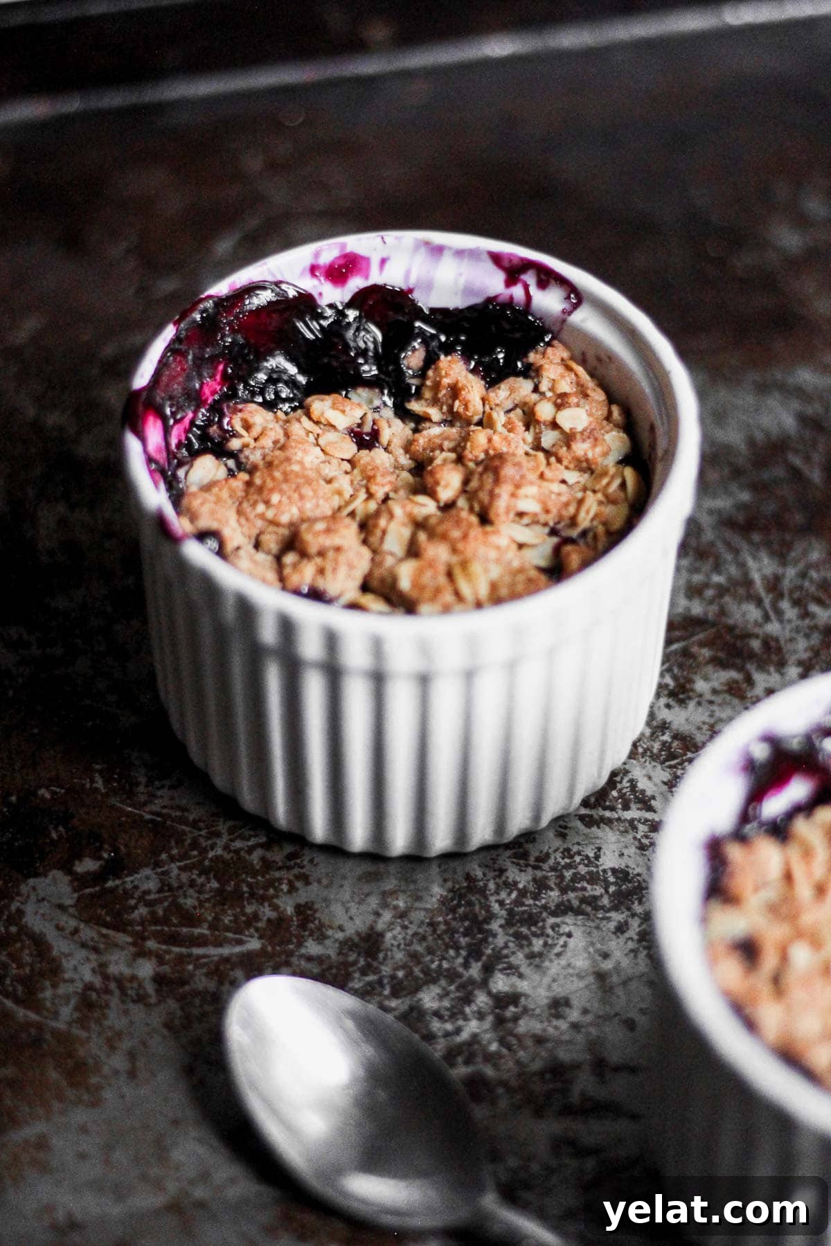 Gluten-Free Blueberry Crisp with Oat Topping 6 single serve blueberry crisp for baking blog