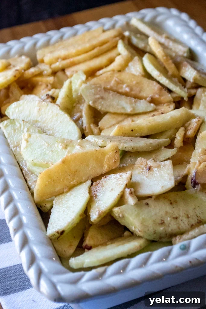 apple filing in a pan