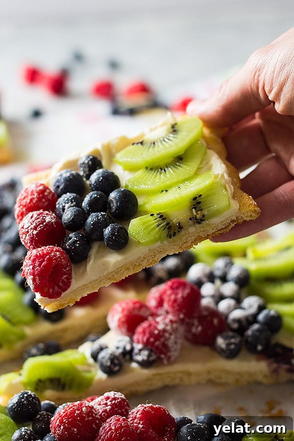 Fresh Fruit Pizza Recipe: Creamy No-Bake Dessert Pizza 6 This Easy Fruit Pizza will make a great appetizer or quick dessert for any party you may have! It's topped with sweetened cream cheese and scrumptious fruit!