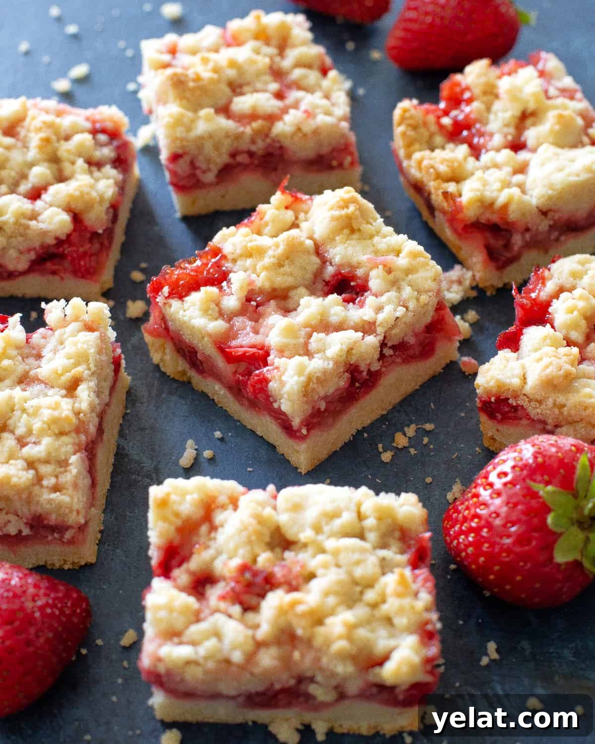 Strawberry Crumble Bars with Buttery Oat Crust 8 strawberry crumb bars