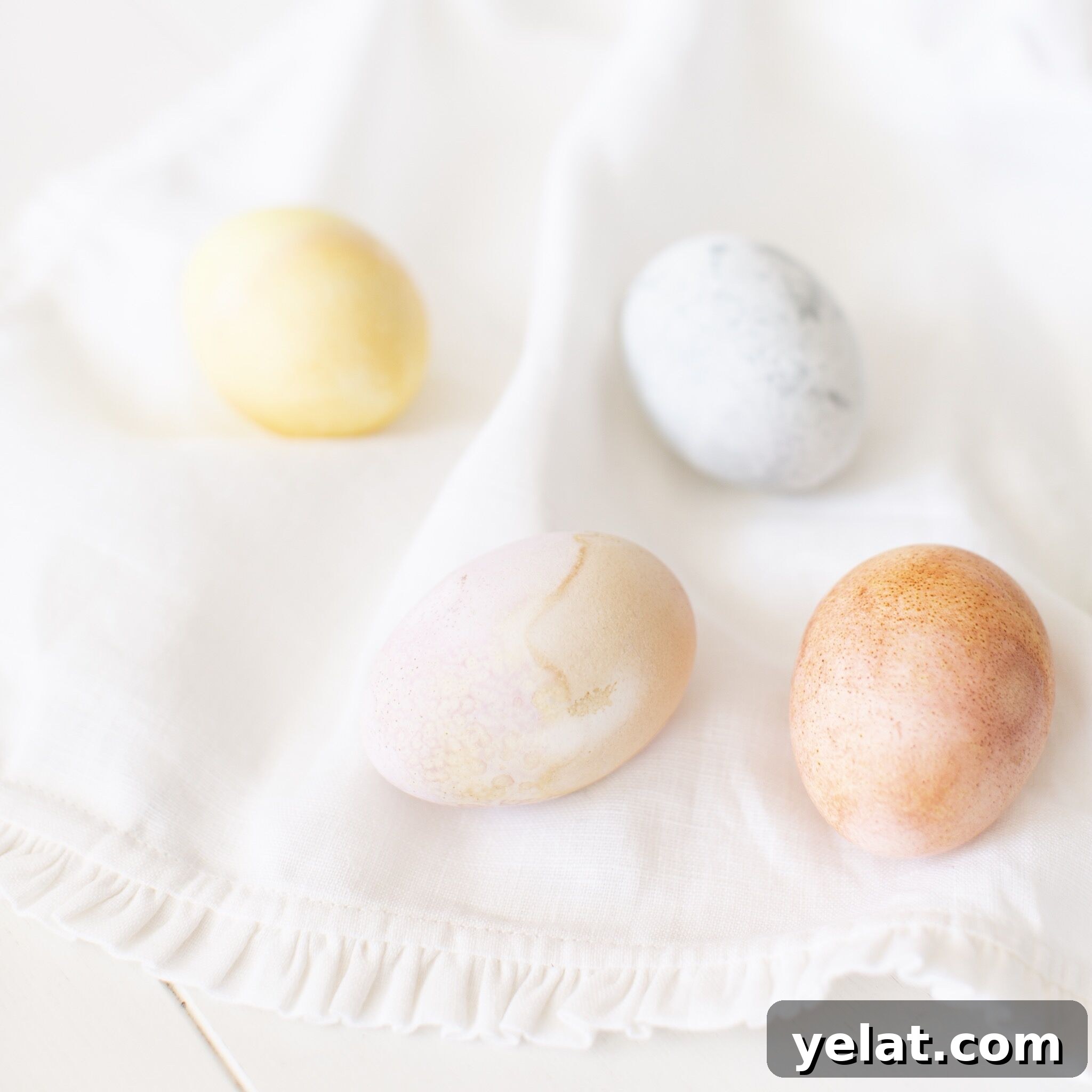 How to Dye Easter Eggs Naturally: Simple Plant-Based Colors 4 Naturally Dyed Easter Egg Tutorial