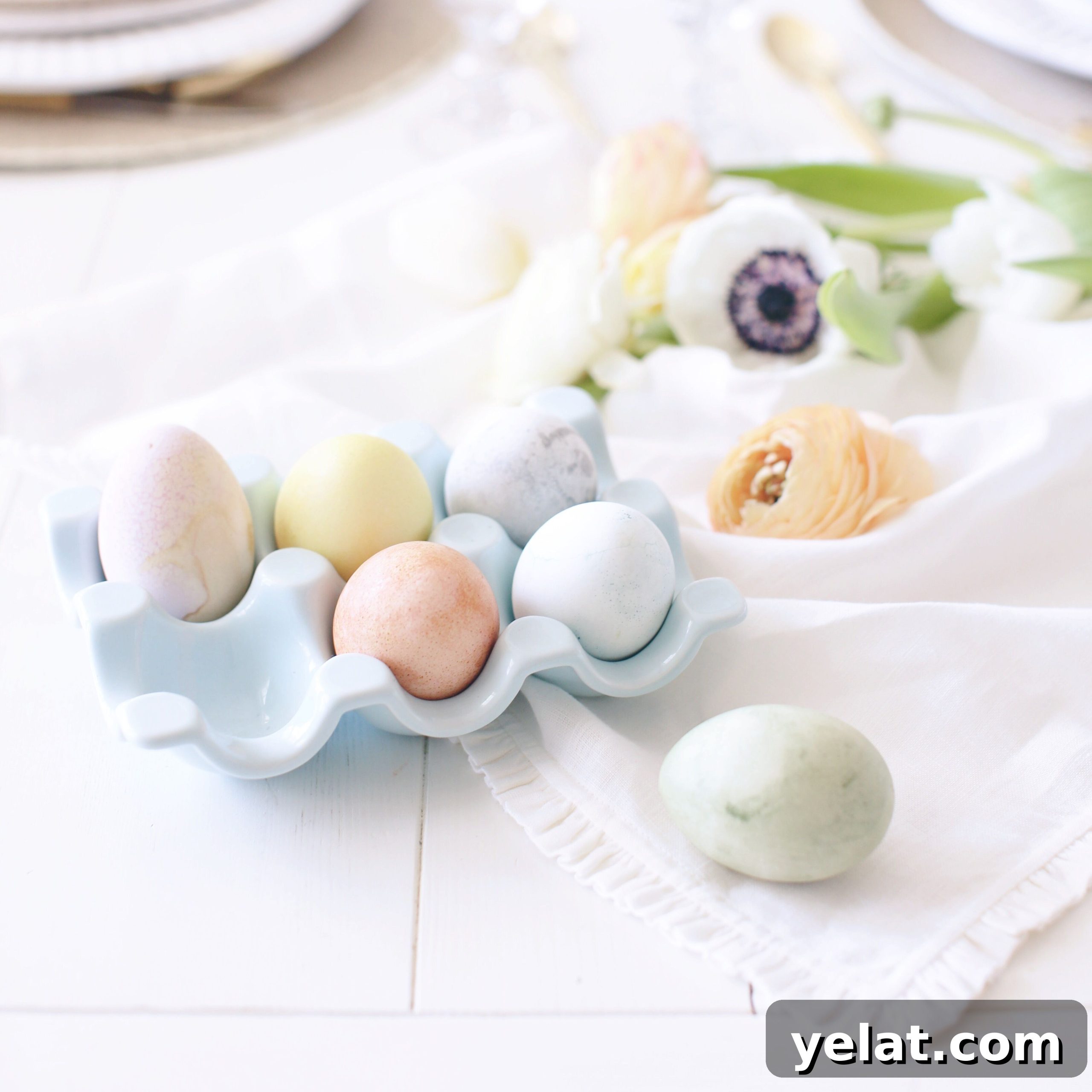 How to Dye Easter Eggs Naturally: Simple Plant-Based Colors 6 Naturally Dyed Easter Egg Tutorial