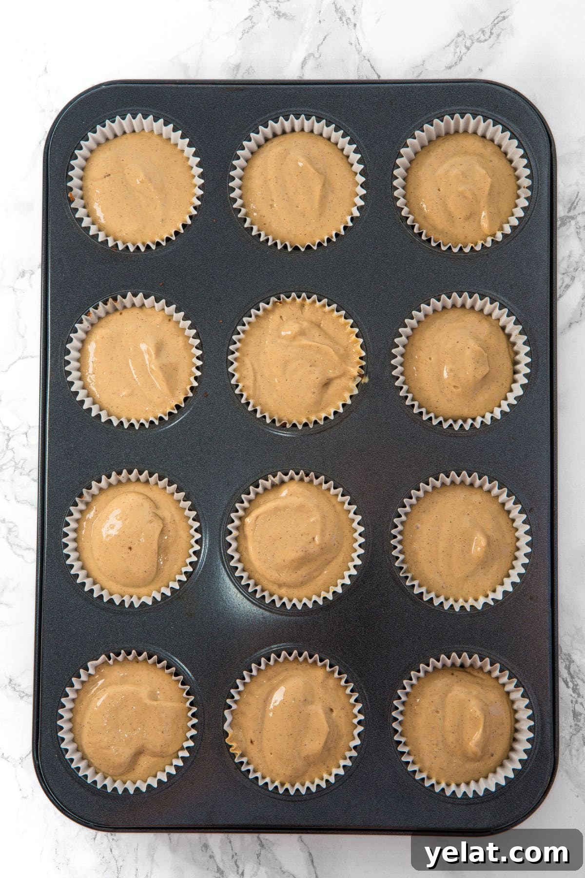 How to Make Gingerbread Cheesecake Recipe Cheesecake filling in muffin pan