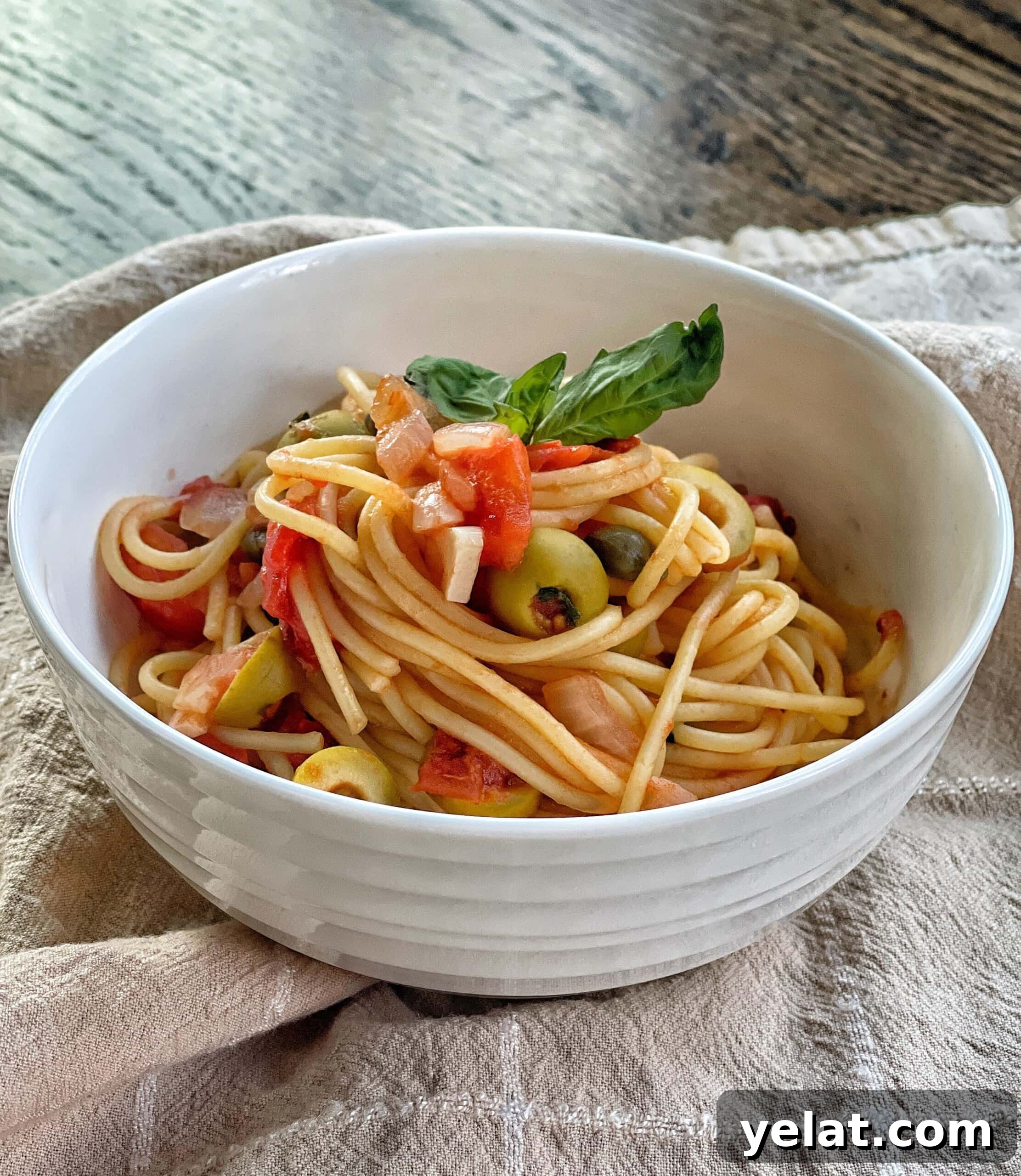 Pantry-Friendly Spaghetti alla Puttanesca Recipe 7 pantry puttanesca