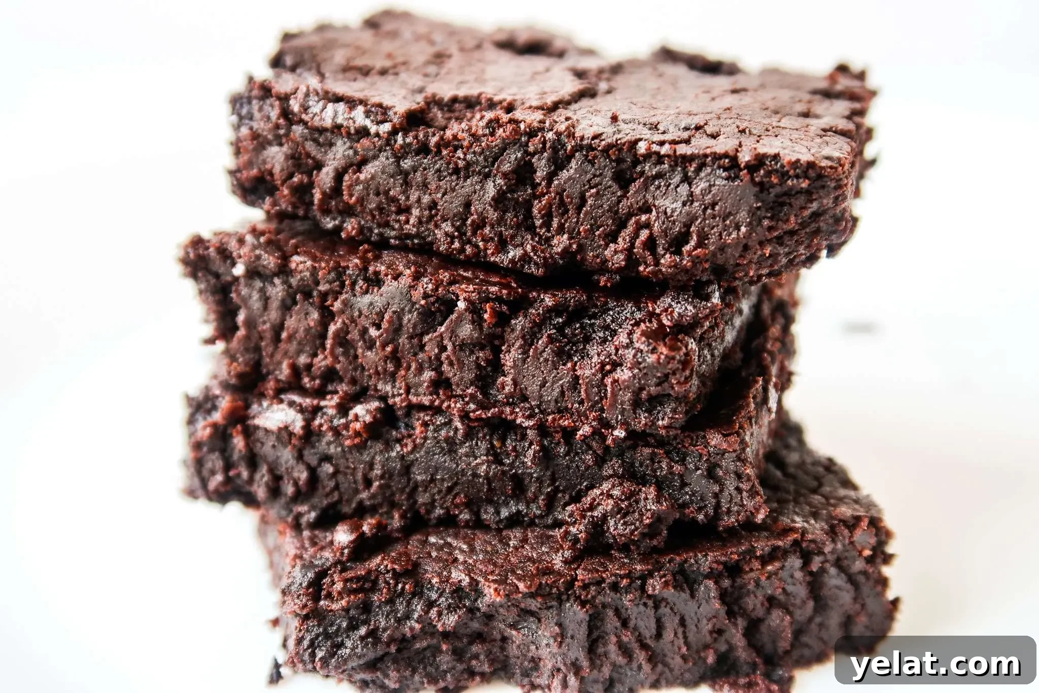 15 Delicious Vegan Baking Recipes for Every Occasion 16 meal prep black bean brownies