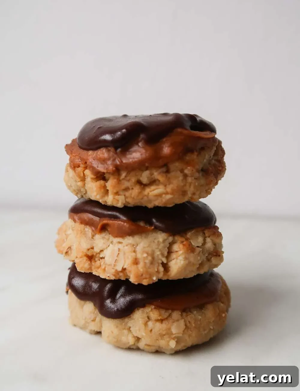 15 Delicious Vegan Baking Recipes for Every Occasion 10 Easy healthy shortbread cookies! This simple vegan cookie recipe is made with almond flour, oats, coconut oil and maple syrup and is a delicious healthy dessert!
