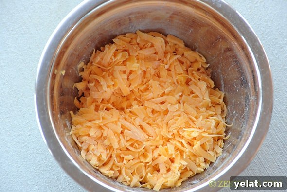 Beer-n-Brat Cheese Dip from Zestuous