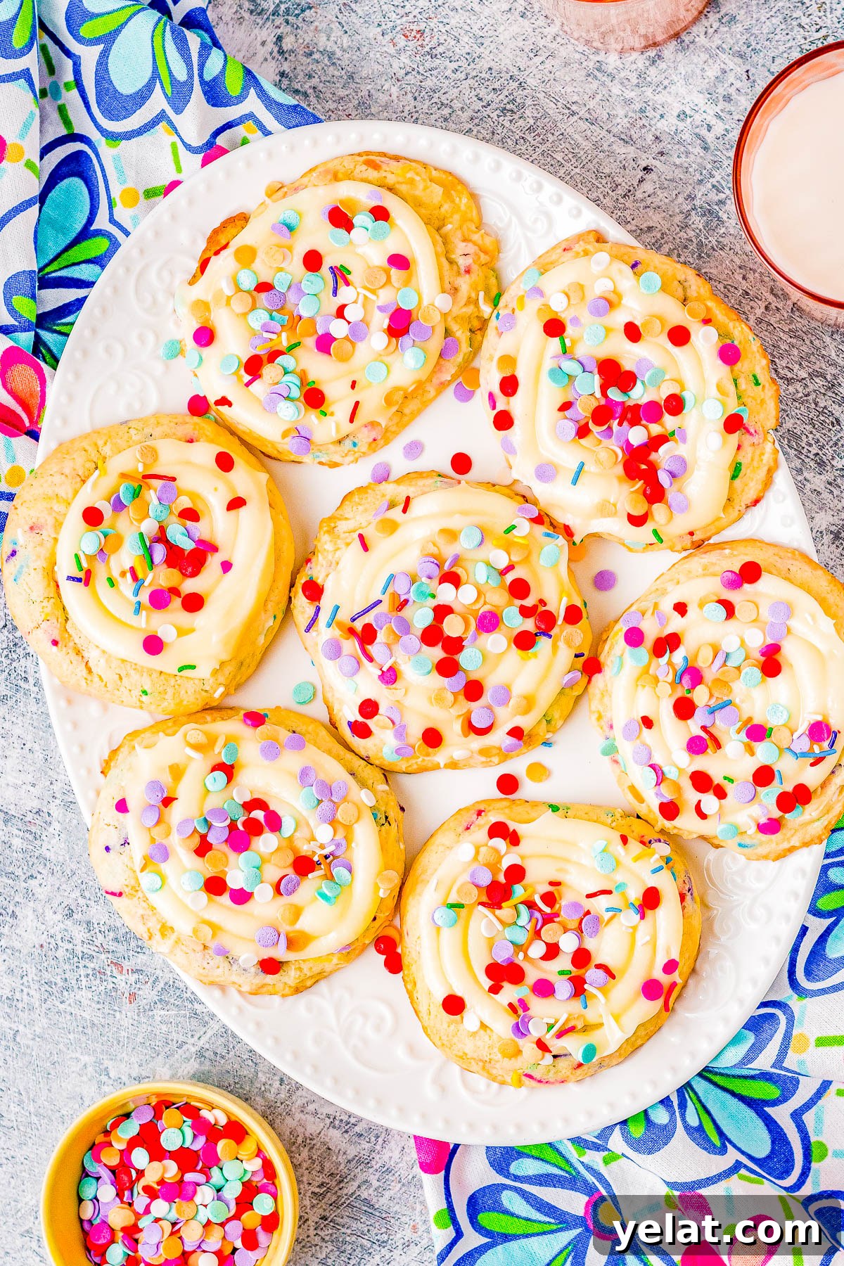 Soft-Baked Honey Bun Cookies Recipe for Irresistible Flavor 22 Confetti Cake Cookies